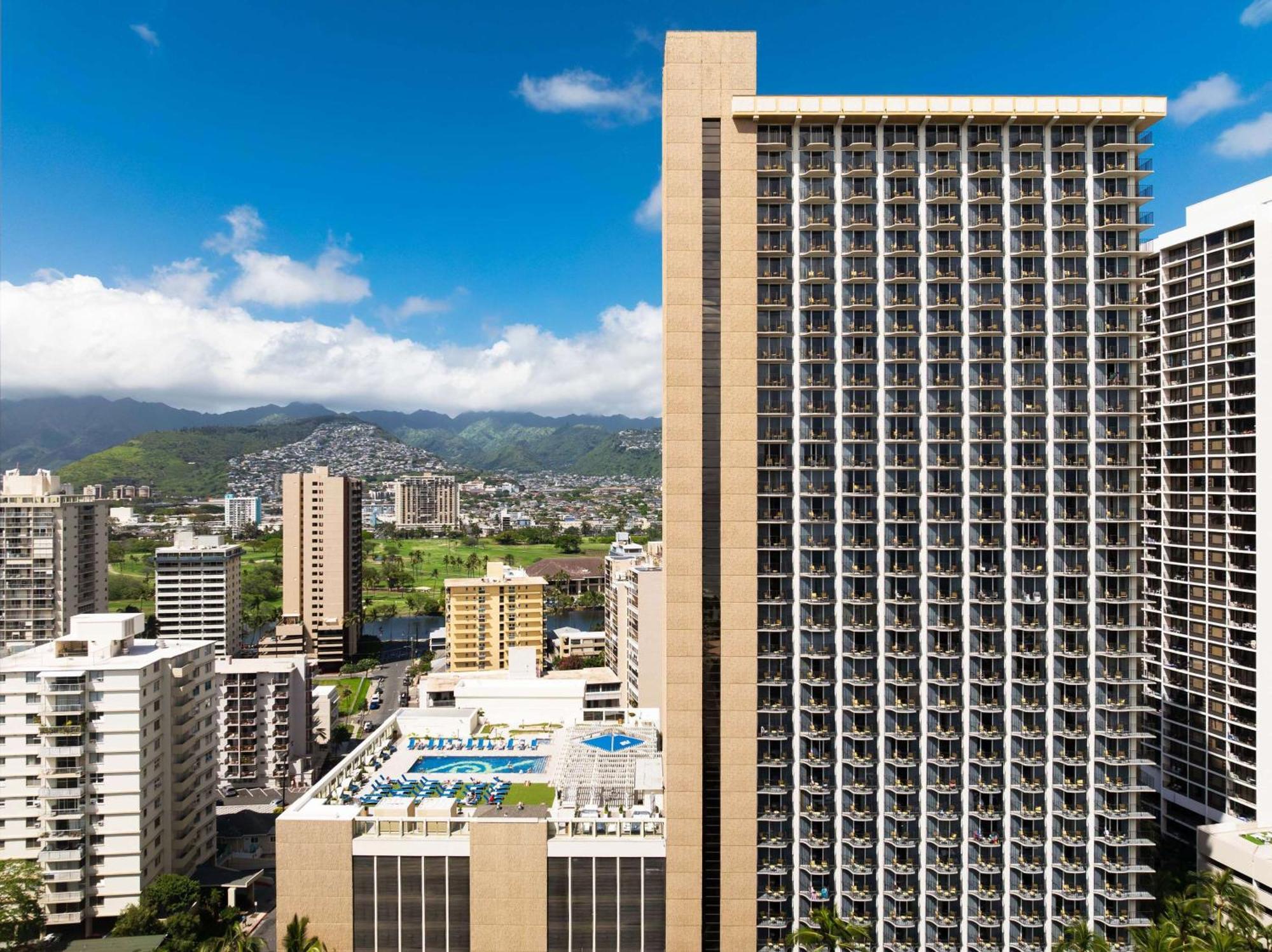 Hilton Waikiki Beach Resort & Spa Honolulu Exterior photo