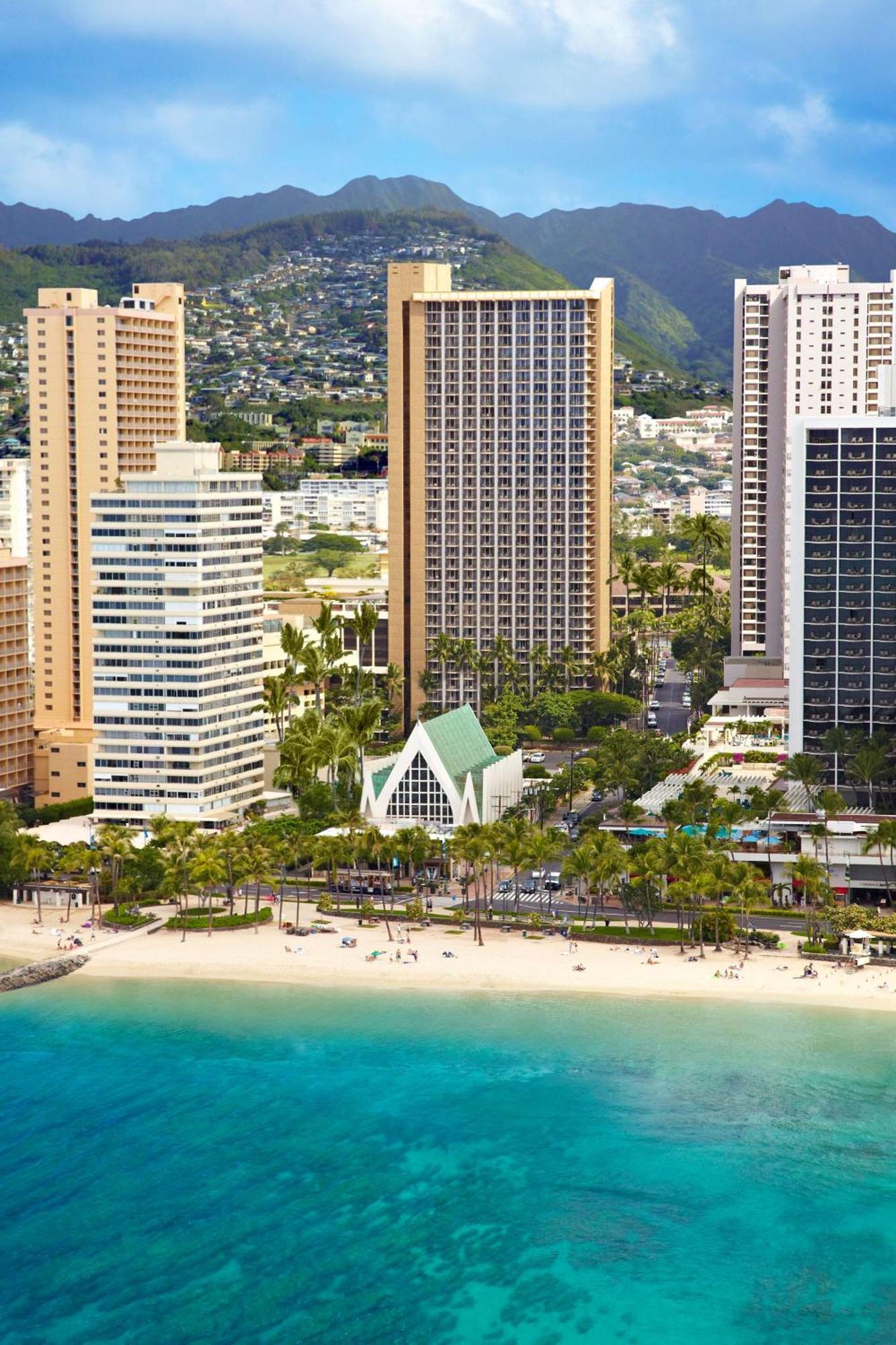 Hilton Waikiki Beach Resort & Spa Honolulu Exterior photo